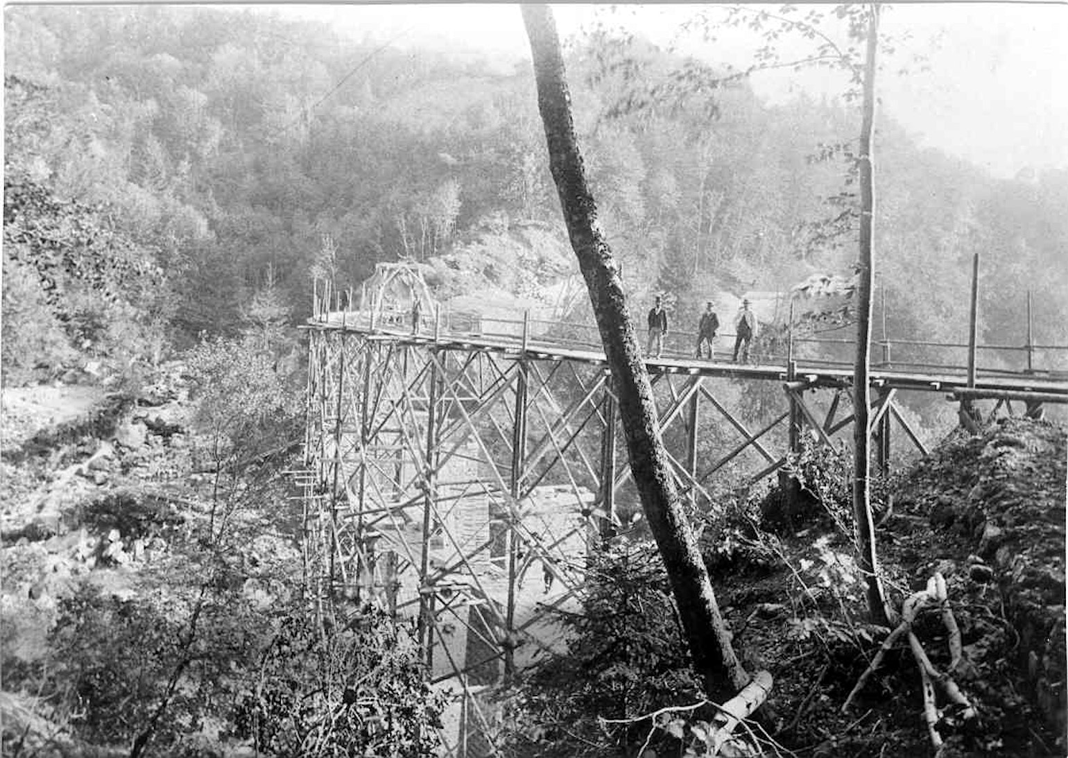Construction Viaduc Baye de Clarens 1902