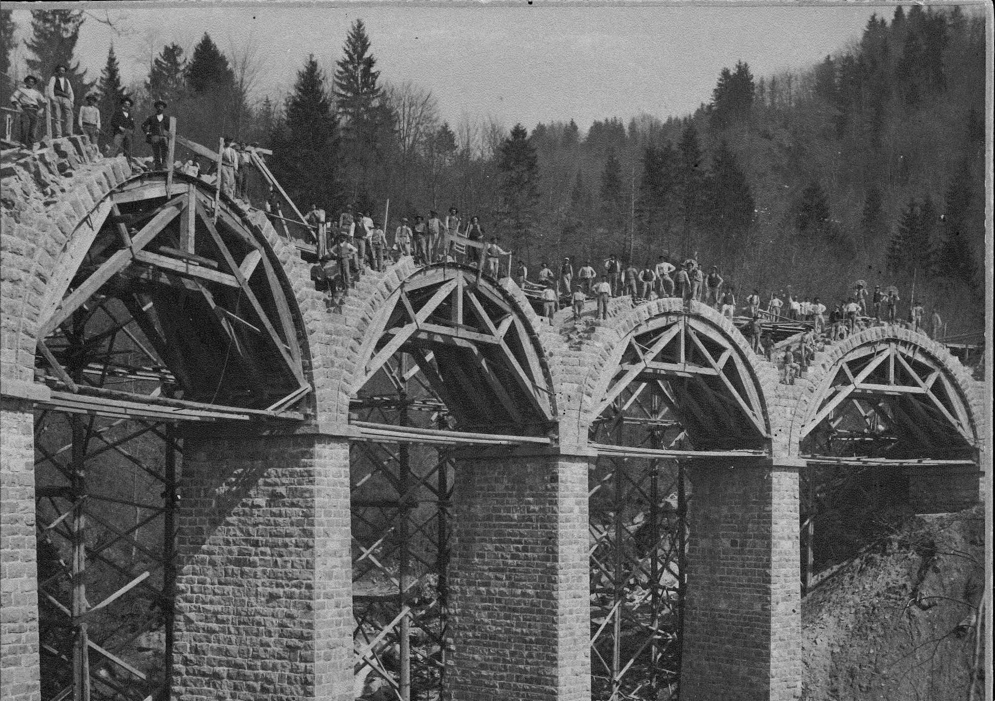 Construction Viaduc Baye de Clarens 1902